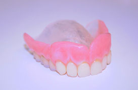 Prothèse dentaire complète amovible | Hogan et Messier denturologistes