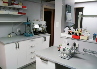 Nouveau outils du laboratoire (laboratoire sur place) Rosemère | Hogan et Messier Denturologistes Rosemère